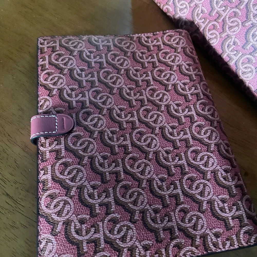 Coach Monogram Notebook Cover New in Rouge Pink - Picture 2 of 5